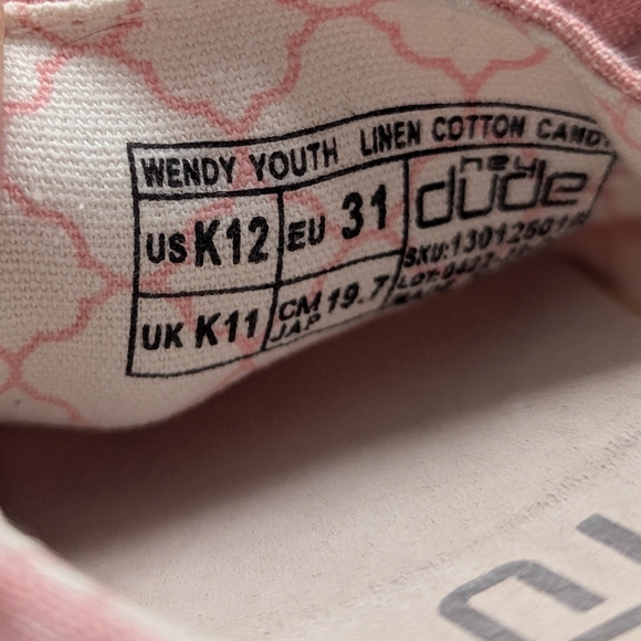 Hey Dude Size 12 Kids Pink Wendy - Picture 2 of 6